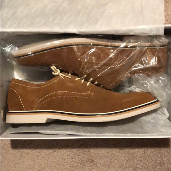 Steve Madden Tan Suede Buck shoes - Picture 3 of 3